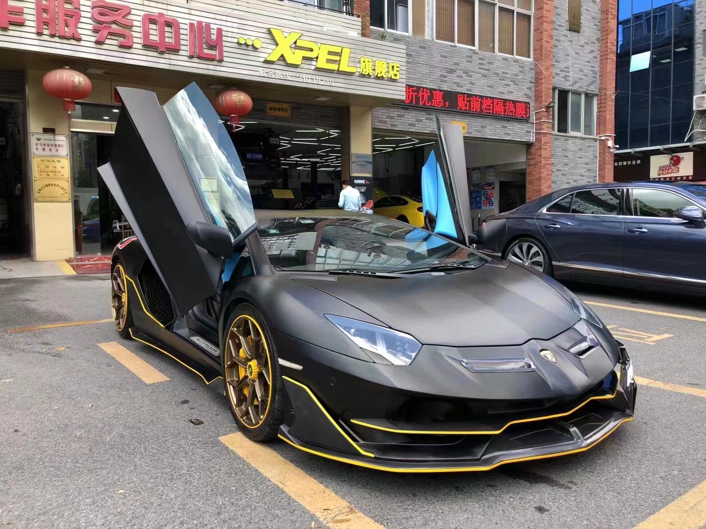 啟越匯汽車